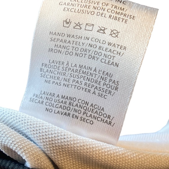 NWT BODY GLOVE Coral Reef Solo Bikini Top in Black with Multi Stripe, szie DD - Picture 7 of 7